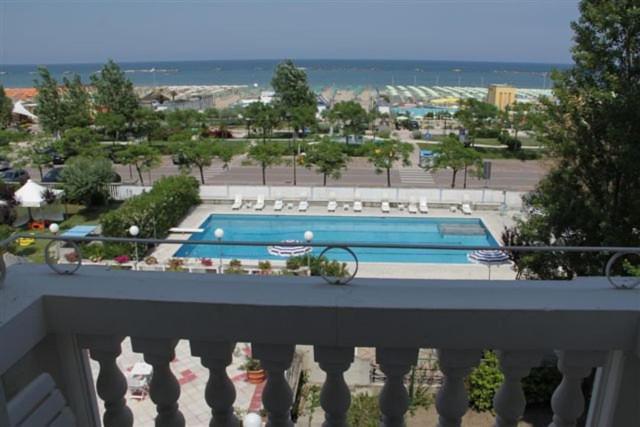 Hotel Britannia Cesenatico Esterno foto