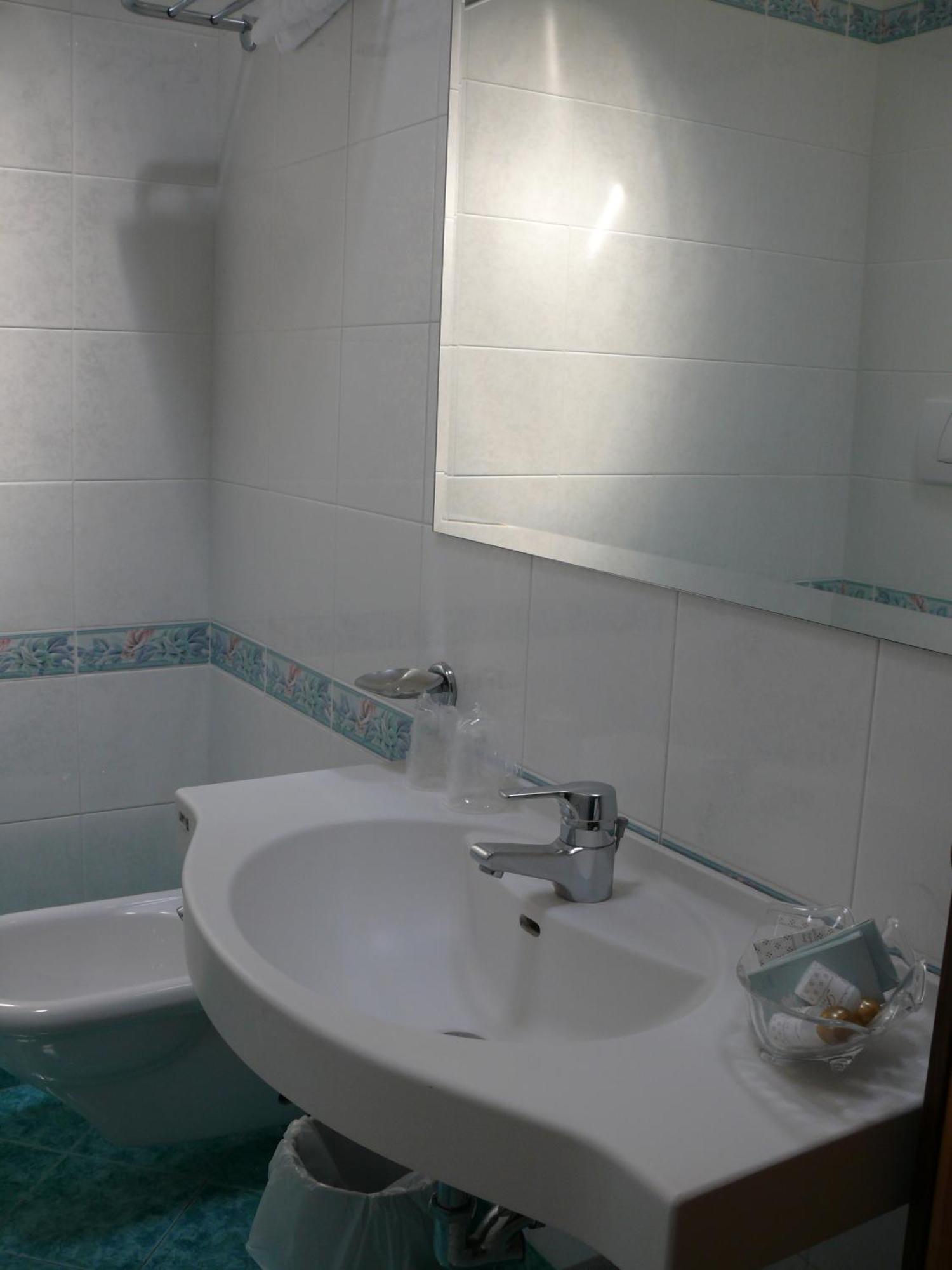 Hotel Britannia Cesenatico Camera foto