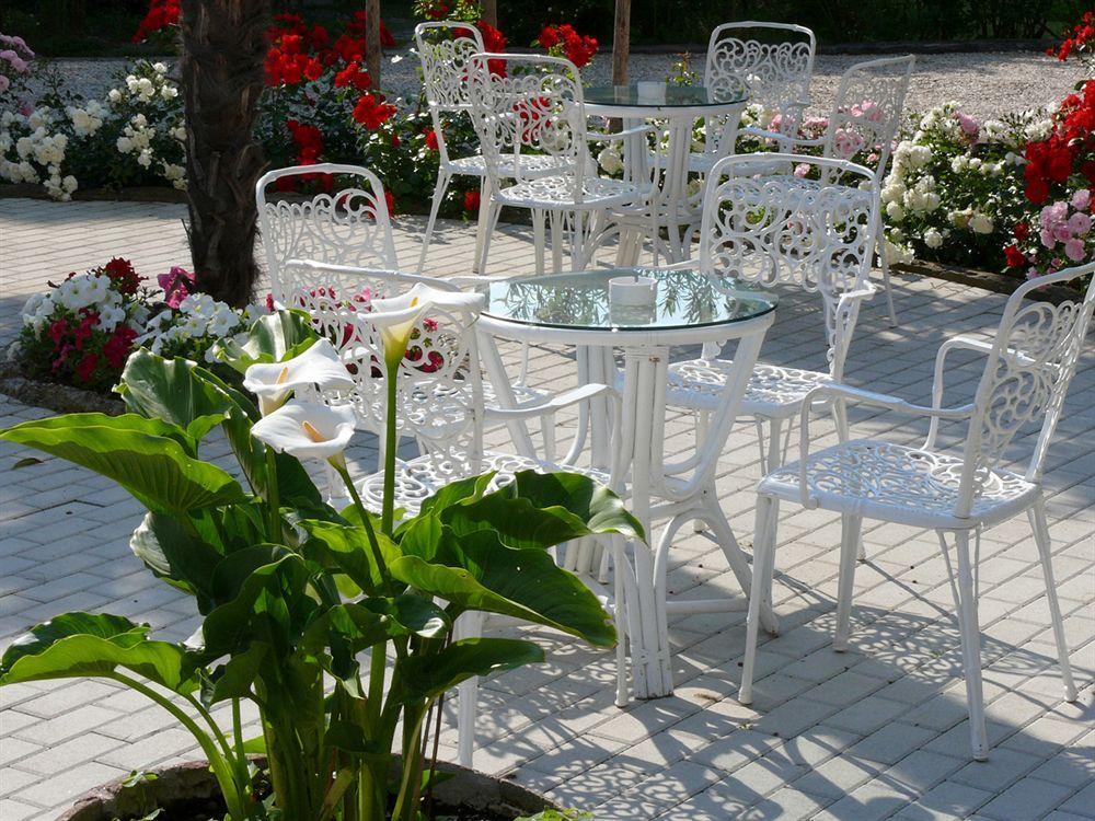 Hotel Britannia Cesenatico Esterno foto